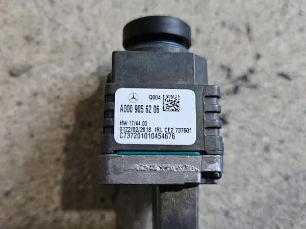 Suporte de porta-malas com câmera Mercedes-Benz S W222 image 3