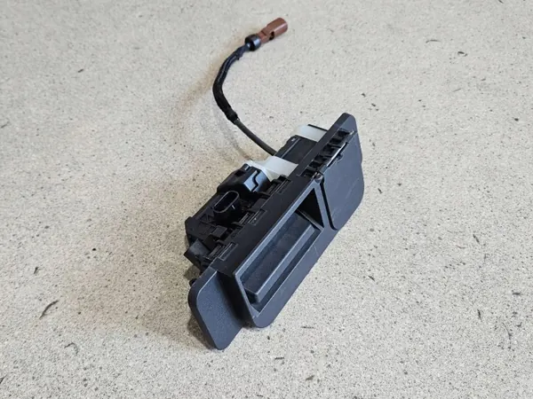 Suporte de porta-malas com câmera Mercedes-Benz S W222 image 5