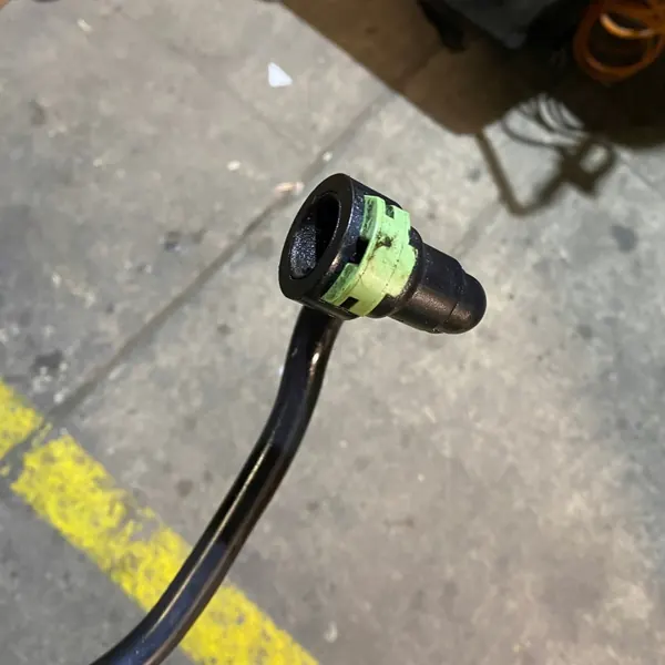 Durite de refroidisseur d'huile OEM 8848366 BMW 2.0 image 5