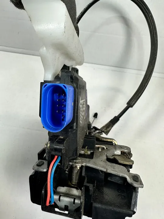 TOURAN 1T Linke Vordertürschloss 3D1837015 1T0837085A image 2