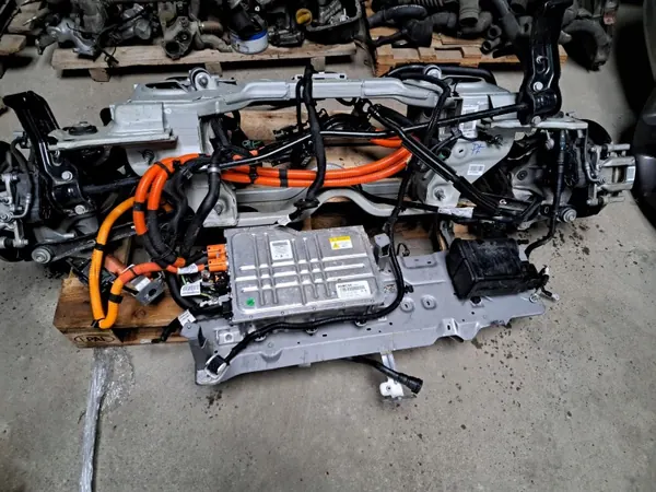 OEM 9843325880 Inversor com Conversor para Peugeot 508 image 2