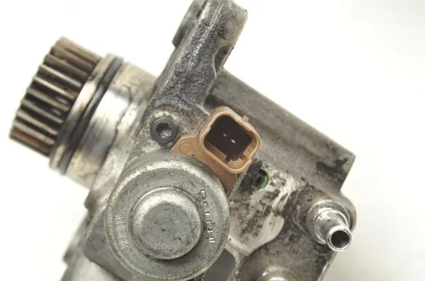 Pompe à injection Mondeo MK5 2.0 T7CL OEM 9674984480 image 5