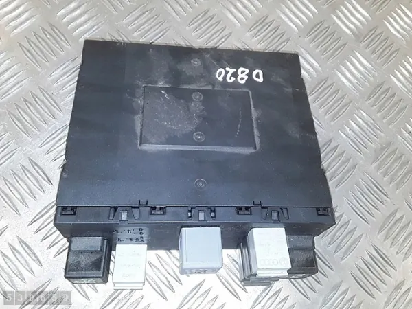 2007 VW Touran ECU 1900TDI 3C8937049E image 4