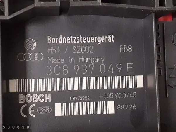 2007 VW Touran ECU 1900TDI 3C8937049E image 5