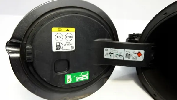 Brandstofklep FORD PUMA MK2 OEM FORD PUMA MK2 KLAPKA WLEWU PALIWA EU image 6