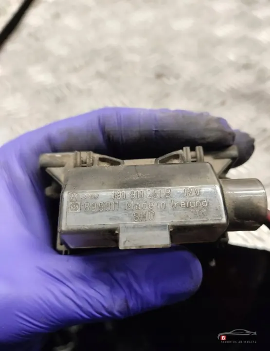 Bujía de precalentamiento VW OEM 191911261B Golf III 1.9L image 3