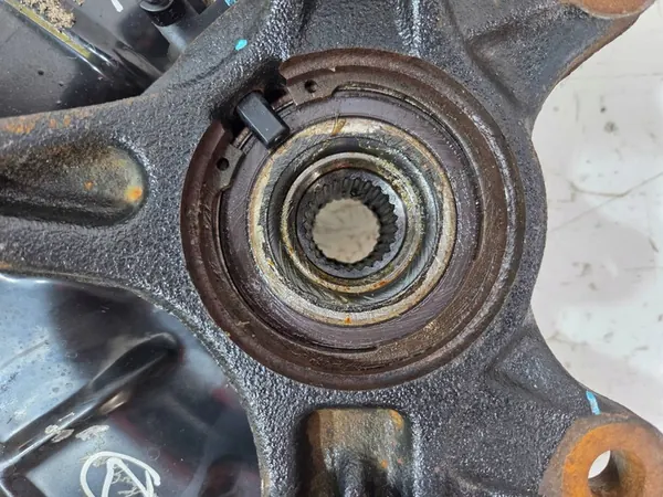 Opel Mokka A Snodo anteriore sinistro 928680 image 4