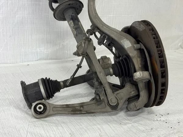 Ensemble de suspension avant gauche Porsche Macan 95B image 7