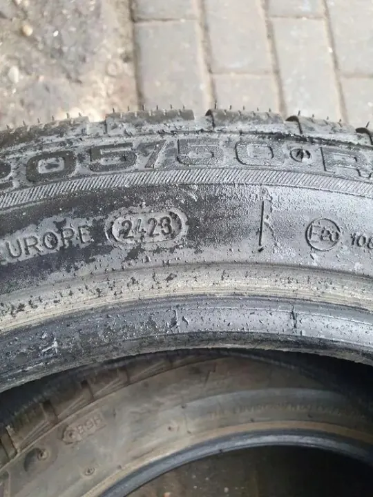 Rejilla trasera de maletero Mercedes-Benz OEM 22565R17 image 6
