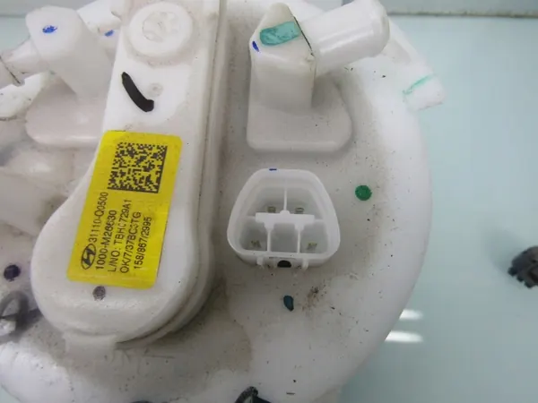 Hyundai OEM 31110-Q0500 Bränslenivåsensor image 6