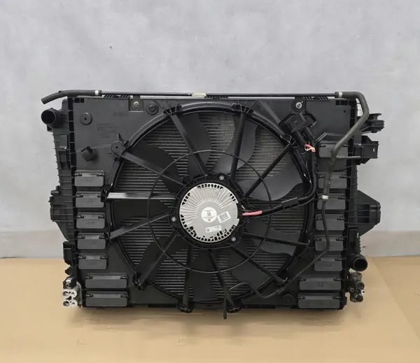 Radiateur VOL342 pour VW Touareg 10-18 - Occasion image 2