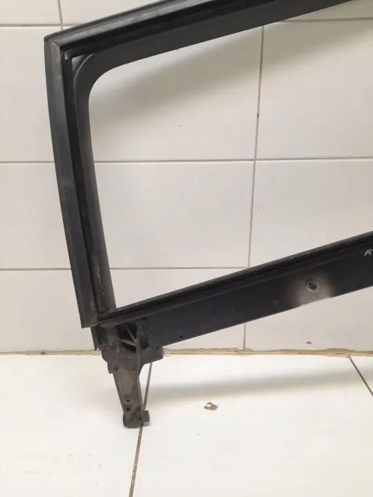 Hintertür Fensterrahmen Audi A3 OEM 8P4867415 image 3