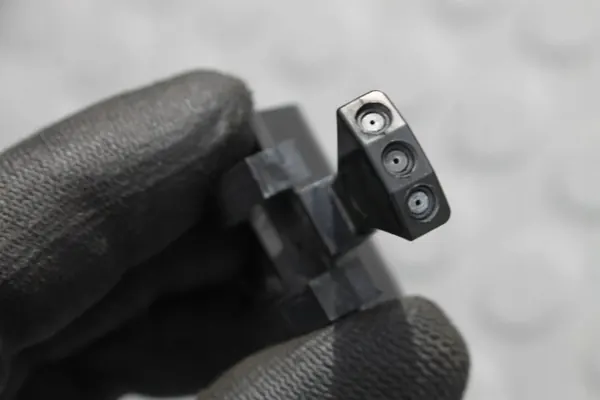 Buse de lave-glace avant OEM DYSZAOUTLANDER Mitsubishi image 3