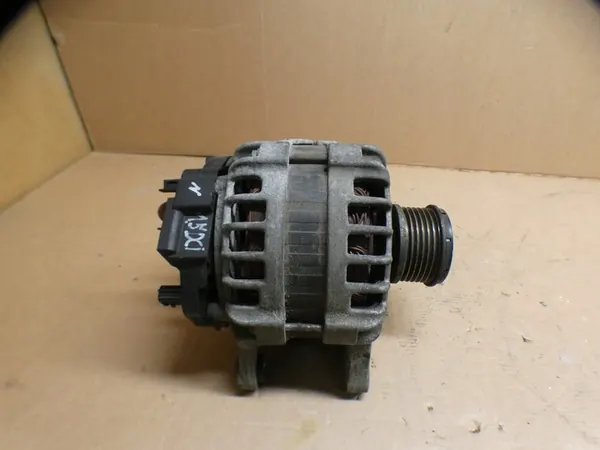 Renault Kadjar generaattori 1.5 dCi OEM 231004EA0A image 5