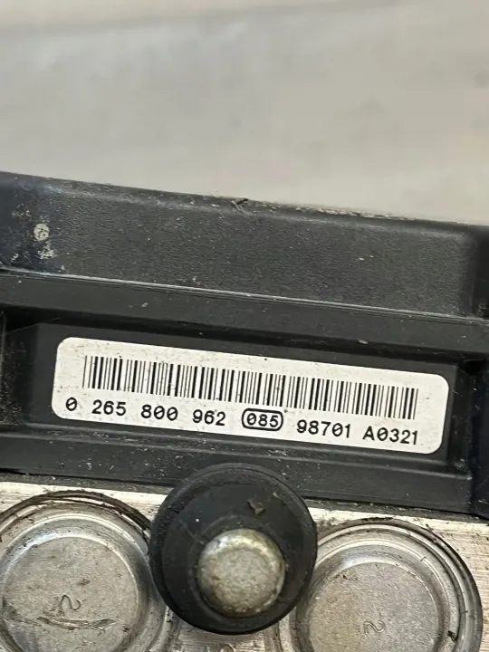 Pompe ABS OEM 51860290 pour Fiat Grande Punto image 3