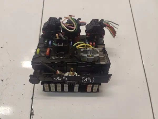 Boîtier Module BSM Peugeot Citroen OEM 9659741780 image 2