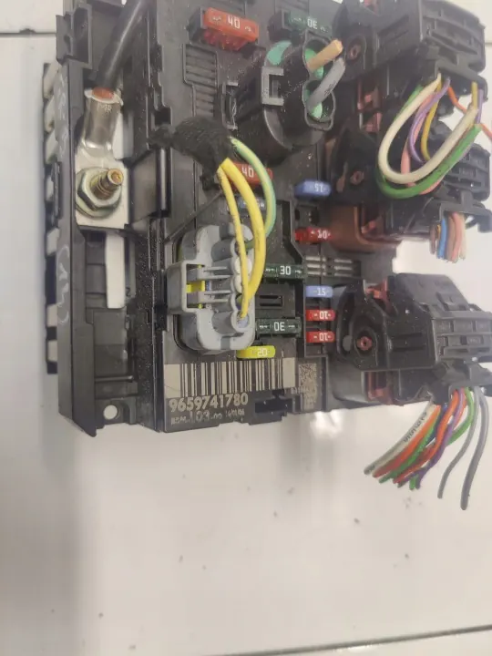 Boîtier Module BSM Peugeot Citroen OEM 9659741780 image 3
