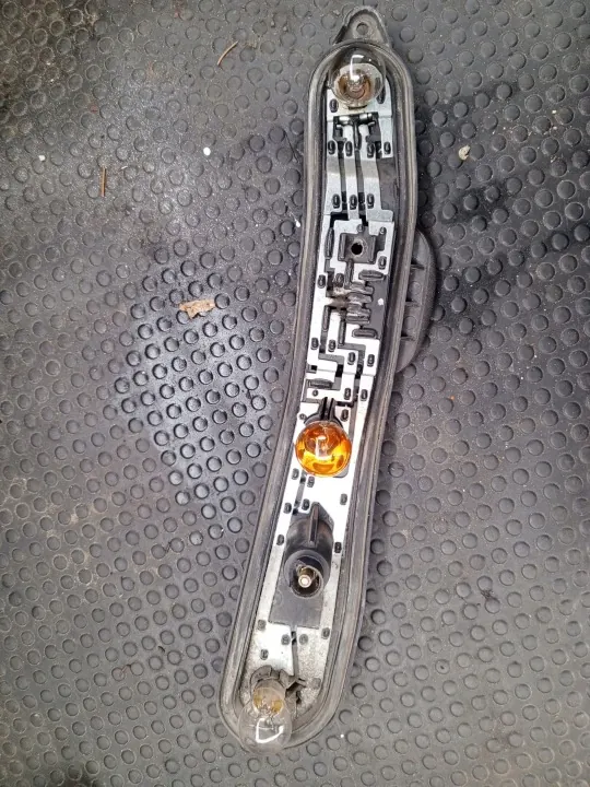 Suporte de lâmpada farol traseiro Fiat Panda II OEM 28029008 esquerdo image 3