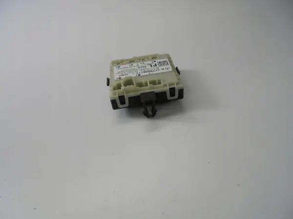 Módulo Puerta Delantera Izquierda OEM A1779008111 Mercedes image 2