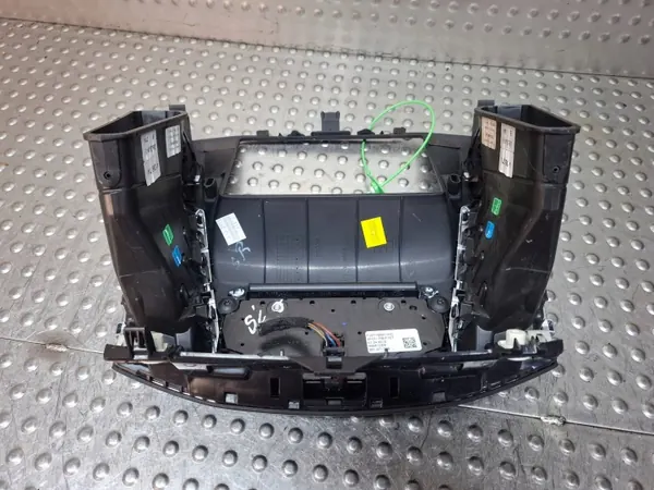 Cadre Radio OEM S25144795 pour Ford Focus MK3 Lift image 3