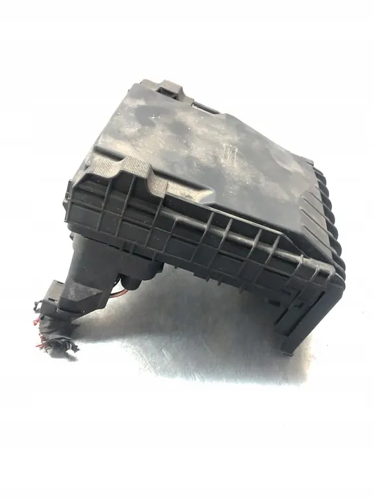 AUDI Q3 8U LIFT Zekeringkast 3C0937125A 1K0937132F image 2