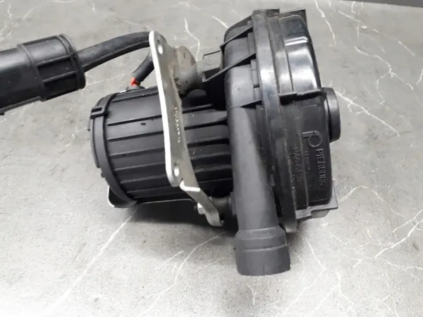 OEM 72812914 Ilmapumppu BMW Z4:lle - Käytetty image 2