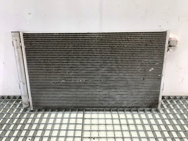 Begagnad AC-kondensor OEM 9364258 för BMW G31 2.0 image 2