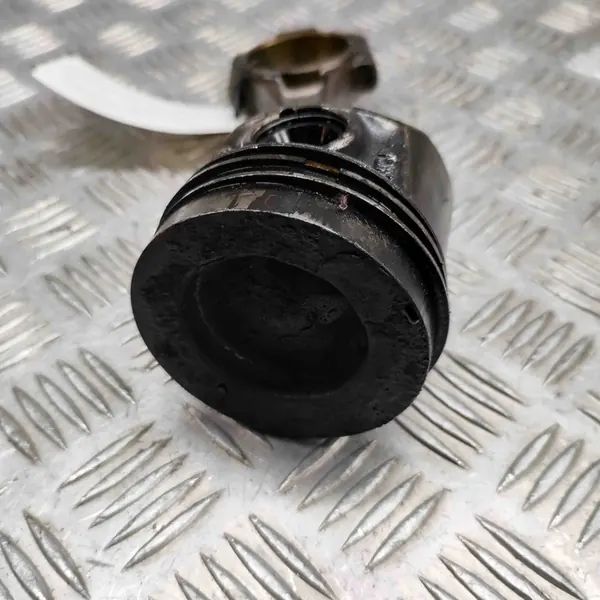 Skoda Superb III 1.6L Kolv image 5