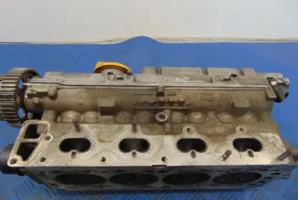 OPEL VECTRA C 1.6B 16V Engine Cylinder Head R90400186 image 5
