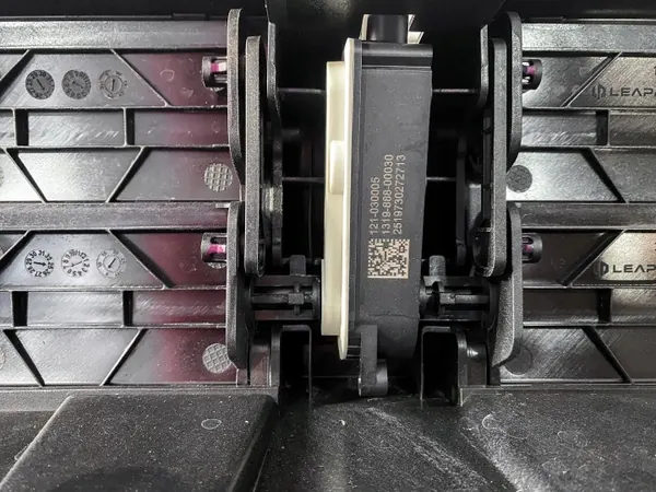 OEM 5250538-AG01 Luftventillamel för ratt image 5
