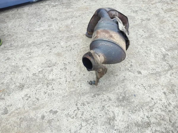 Catalytic Converter Mercedes Benz 1.8 KT0267 A2711403009 image 3