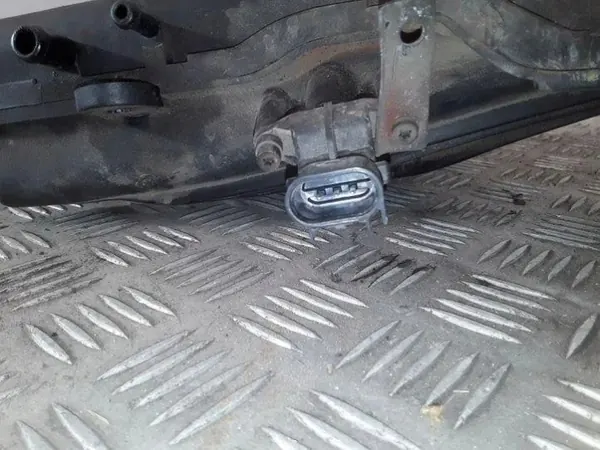 Colector de admisión OEM 04777866AE Alfa Romeo 166 image 8