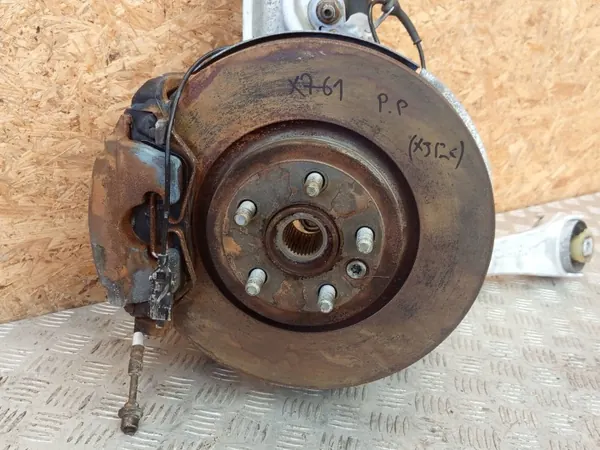 Jaguar OE HK83-3K185-BC Voor Rechter Demperbevestiging image 5
