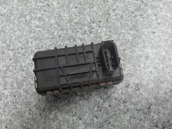 Mercedes W204 350 3.0 CDI Turbo Actuator OEM 6NW009660 image 3