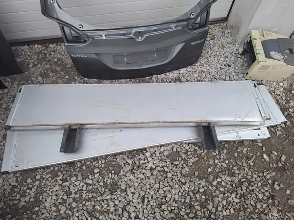 VW Crafter Taka Sivupaneeli OEM BURTA TYLNA image 10