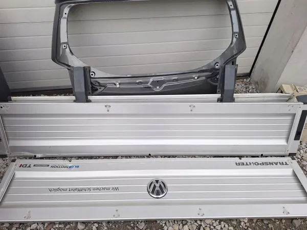 VW Crafter Taka Sivupaneeli OEM BURTA TYLNA image 4