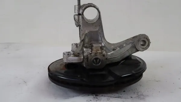 Volvo XC40 1.5 T3 Rechter Voorstuurknokkel OEM 32221857 image 8