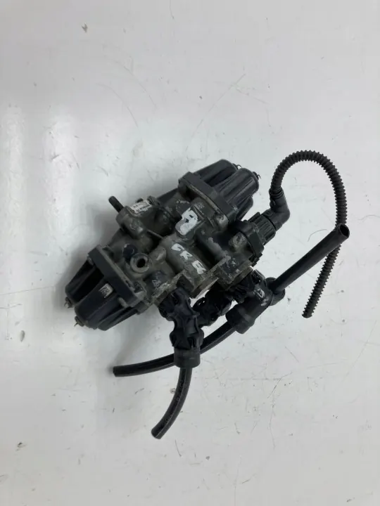 Iveco Stralis Hi-Way 6-tieventtiili OEM 9325001010 image 2