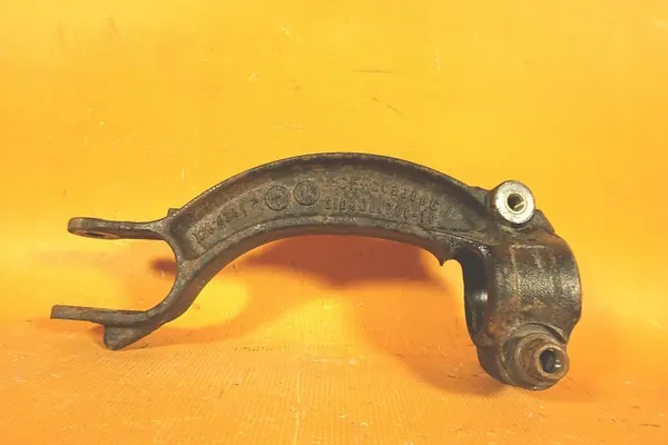 Audi A5 8T Alajousitus Oikea OEM 8k0413038l image 6