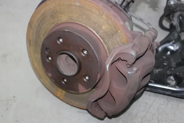 MERCEDES VITO W639 JOUSTO KOLLO HUBI VASEN EDELLÄ A6393300632 image 10