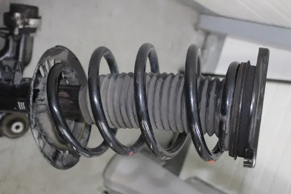 MERCEDES VITO W639 JOUSTO KOLLO HUBI VASEN EDELLÄ A6393300632 image 5