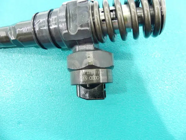 Pompe à lave-glace OEM 0414720029 testée 1.9 TDI image 3