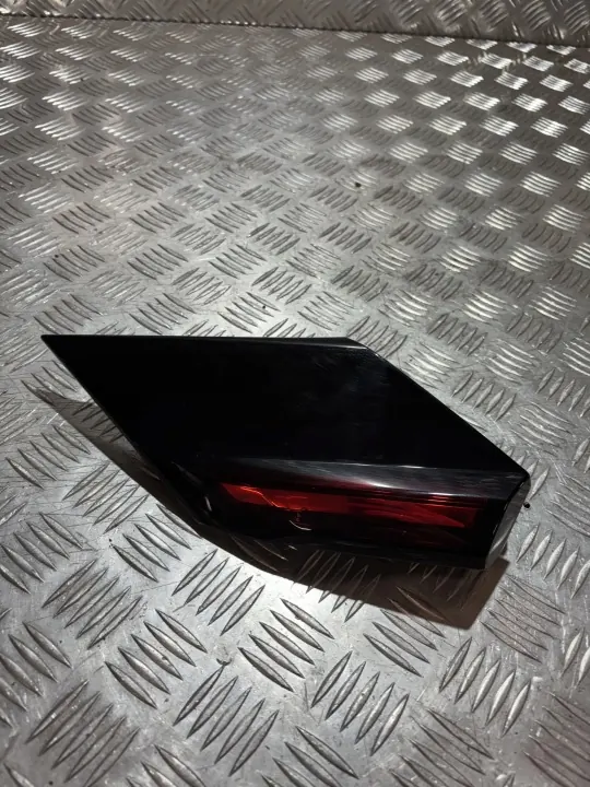 Refletor traseiro esquerdo OEM PK22202 para Citroen C4 III image 2