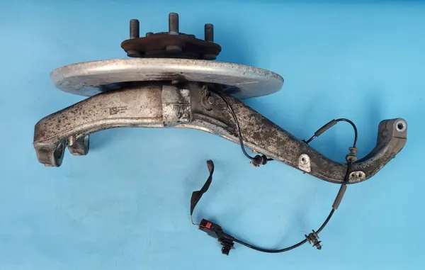 Pivot de roue avant droit Tesla Model 3 OEM 1044316-00-E image 8