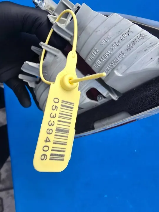 Luz trasera izquierda BMW 3 E90 Original image 3