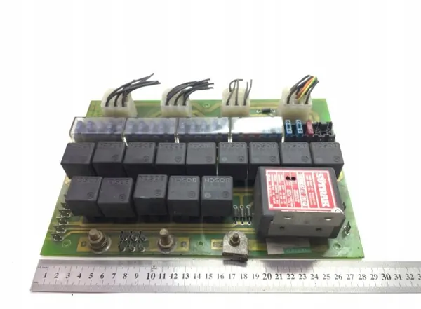 Scania Zekering-PCB OEM 65.05.19.004-00-4 - Gebruikt image 2