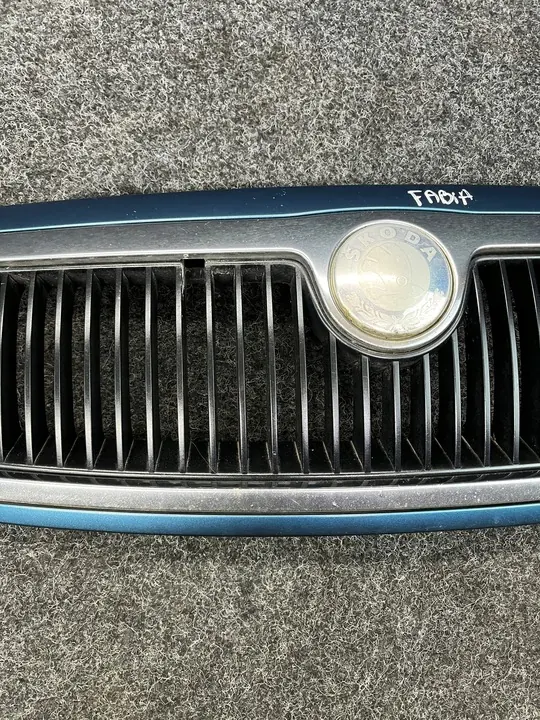 Skoda Fabia I Grille 6Y0853661 image 5