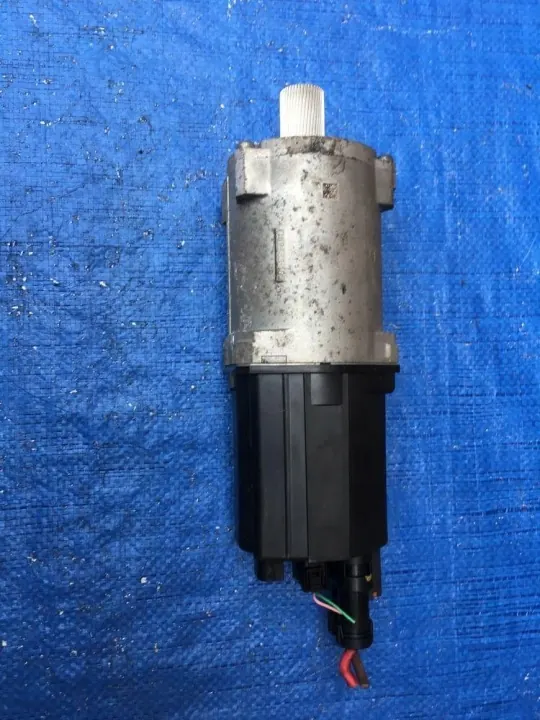 Pompe de direction Mercedes W213 OEM 310126173915 image 3