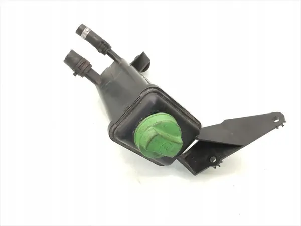 VW Passat Servolenkungsflüssigkeitsbehälter 1.9 TDI image 4