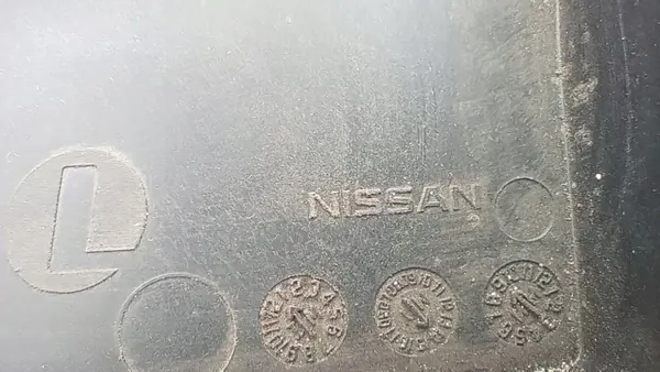 Nissan Sicherungskastenabdeckung OEM bezpiecznik - Gebraucht image 3